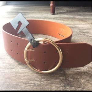 Express brown belt with gold buckle nwt small trendy